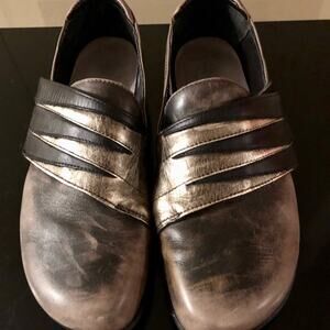 Naot black Matai Mary Jane flats distressed size 8 comfort shoe